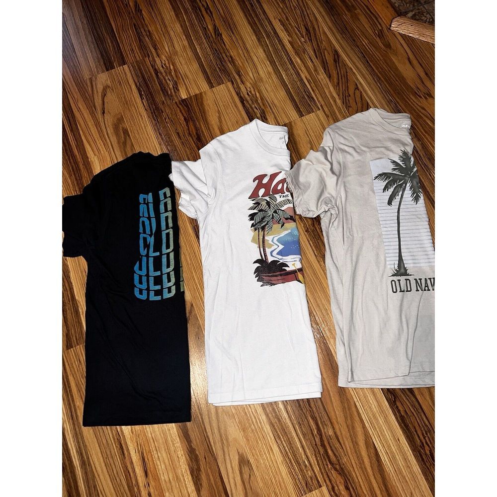 Old Navy‎ Men's T-Shirt Graphic Tee Sz M Medium Lot Of 3